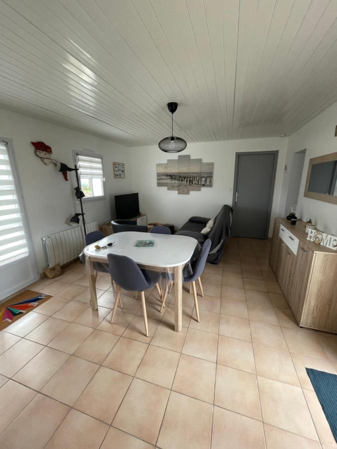Petite Maison Au Calme, Dans Une Impasse L'Epine  外观 照片