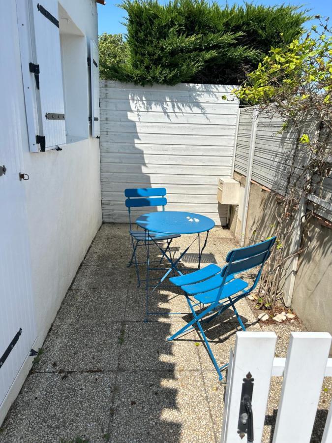 Petite Maison Au Calme, Dans Une Impasse L'Epine  外观 照片